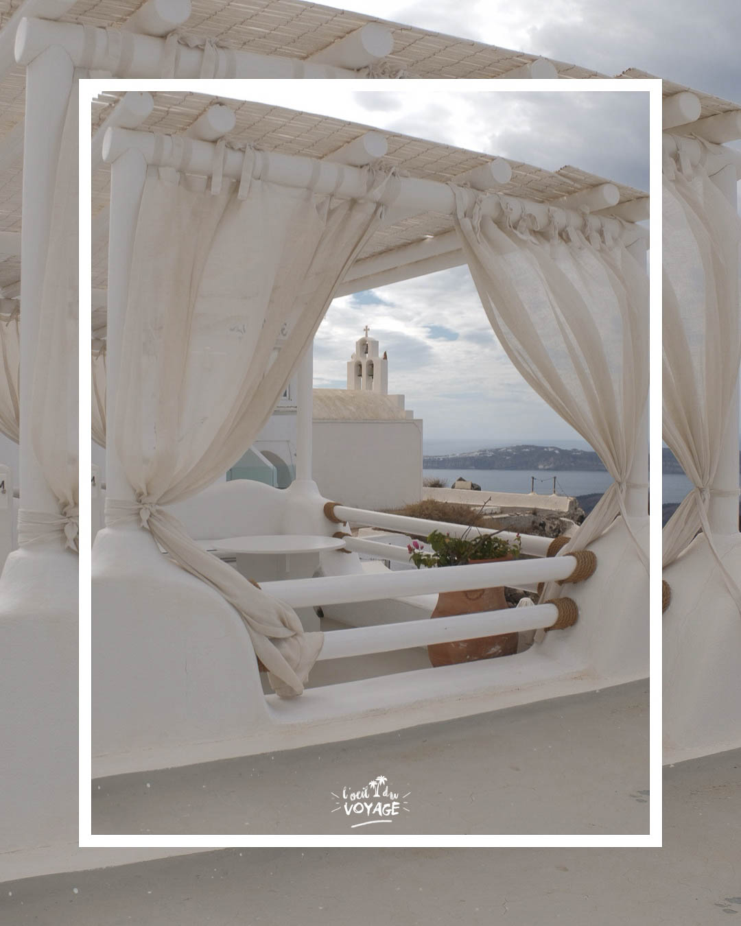 Photographie de voyage à Santorin dans les Cyclades.