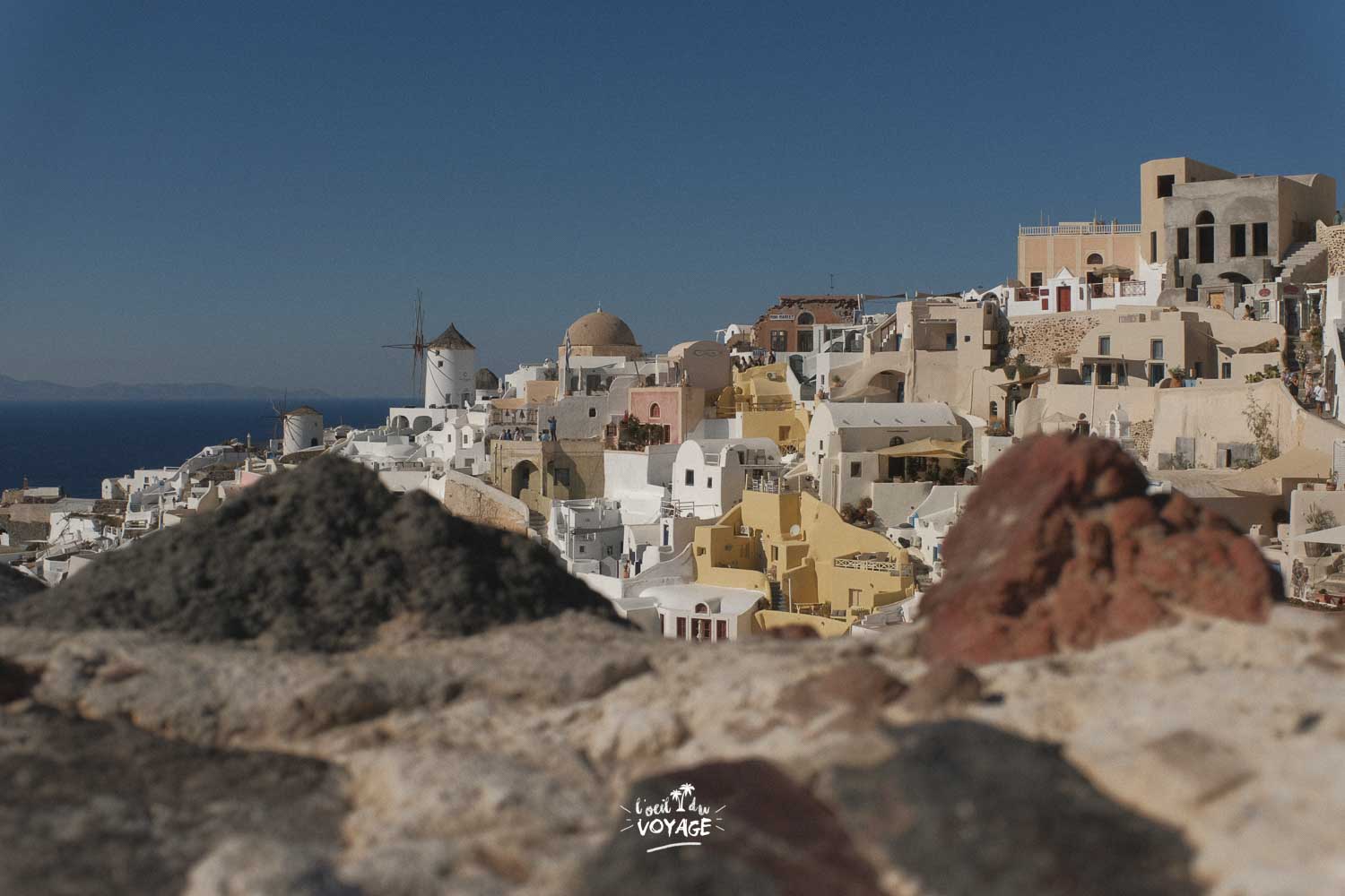 Visiter Santorin, photographie de voyage dans les Cyclades.