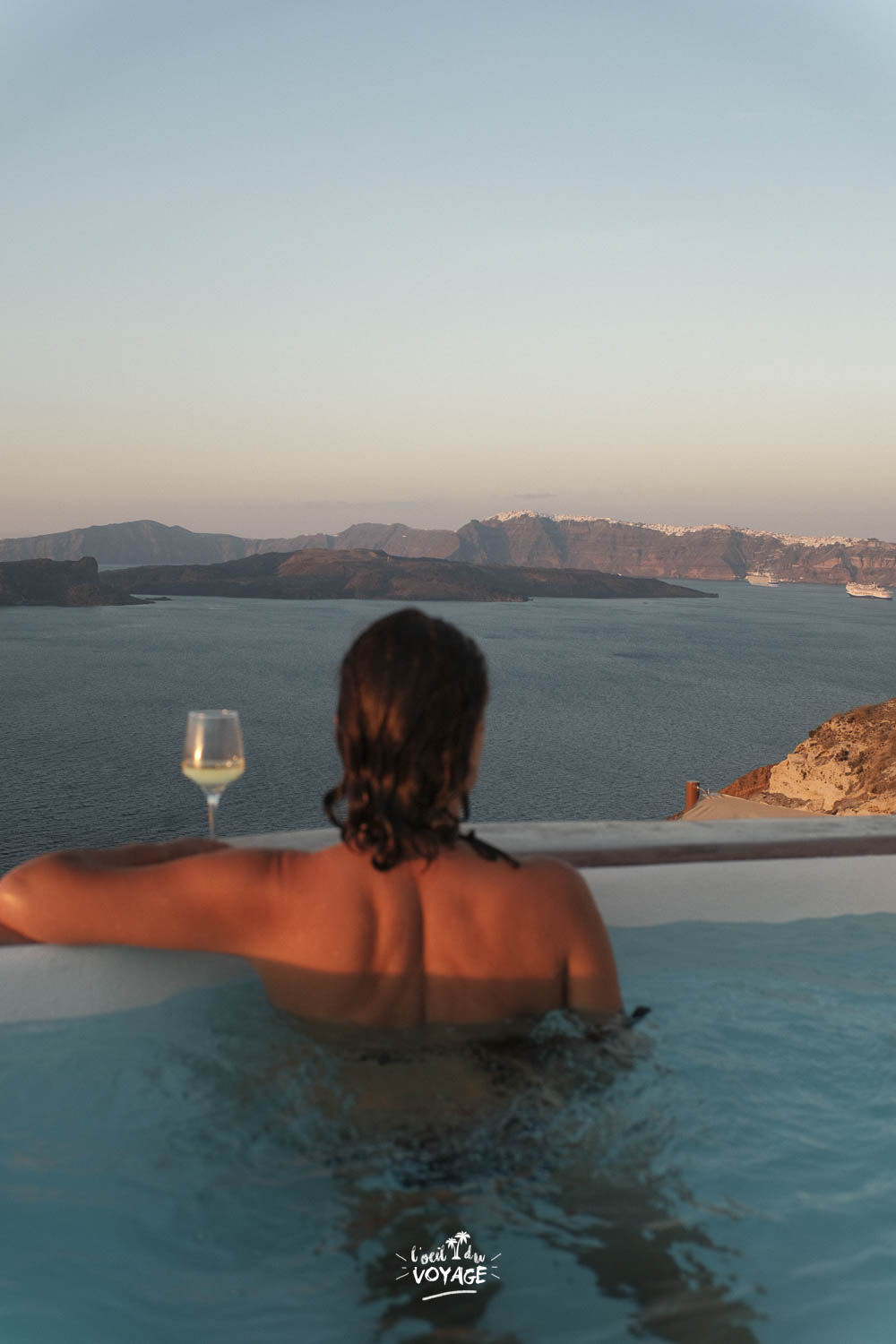 Art photographie de voyage à Santorin dans les Cyclades.